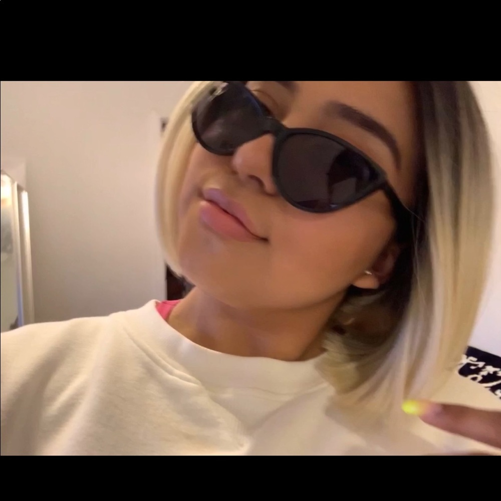 Meet your Posher, Clara